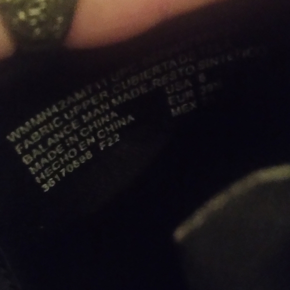 BOOTIES, COOL SILVER  ON BLK SIZE 8, Maddin Nyc# tjmax .only worn to try on! - Picture 4 of 4